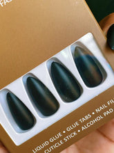 Load image into Gallery viewer, EBONY Press On Nails - BEAUTYBEEZ-beauty-supply
